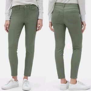 Gap Mid Rise Cropped Favorite Jegging with Washwell™ size 4/27